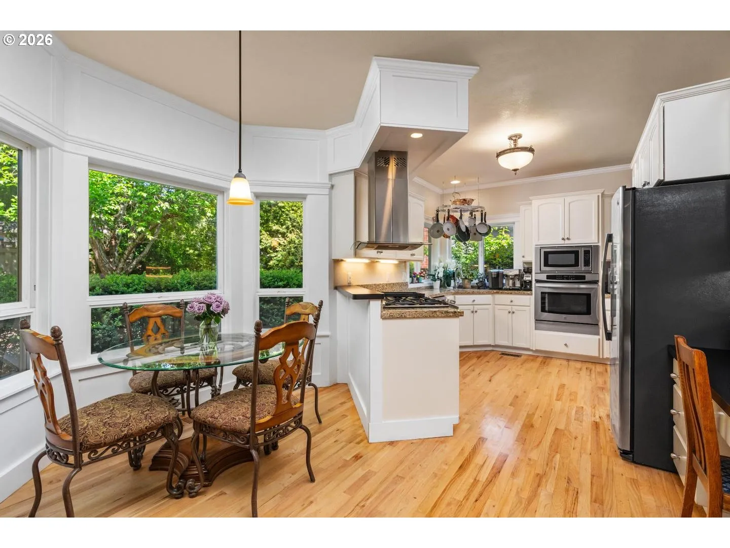 Kitchen-Eating Area