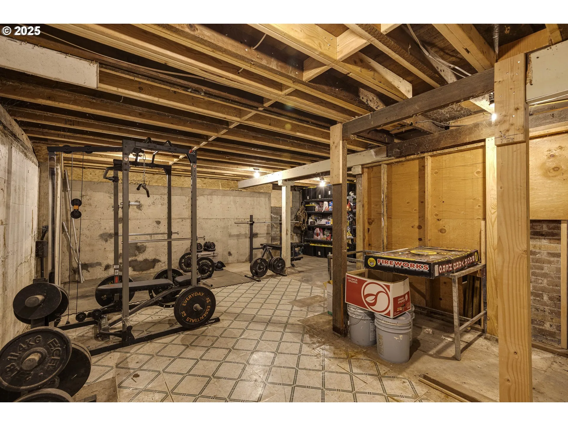 Basement-Unfinished