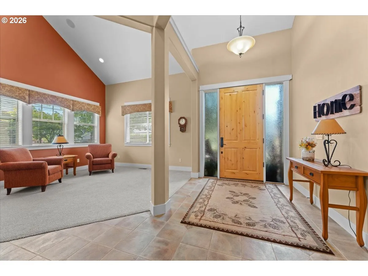 Entrance/Foyer