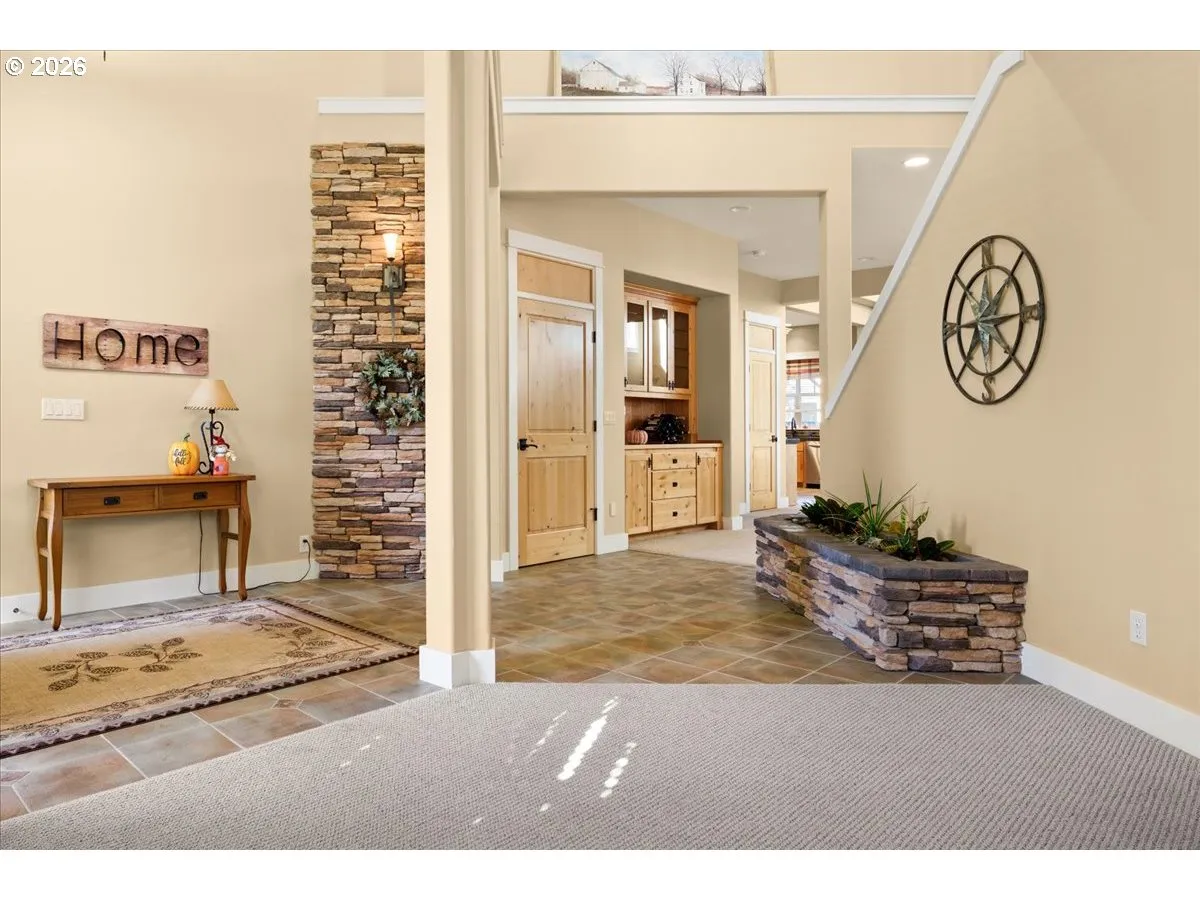 Entrance/Foyer