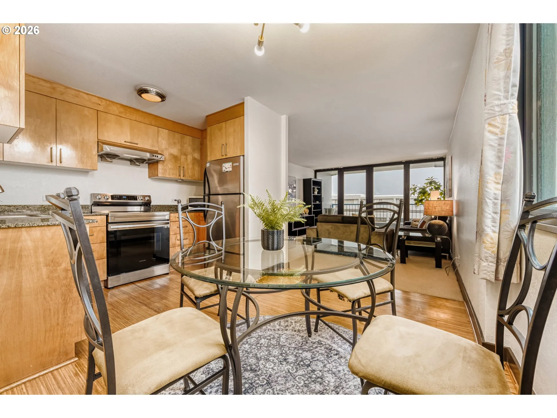 Kitchen/Dining Room-Wide Angle/Fisheye