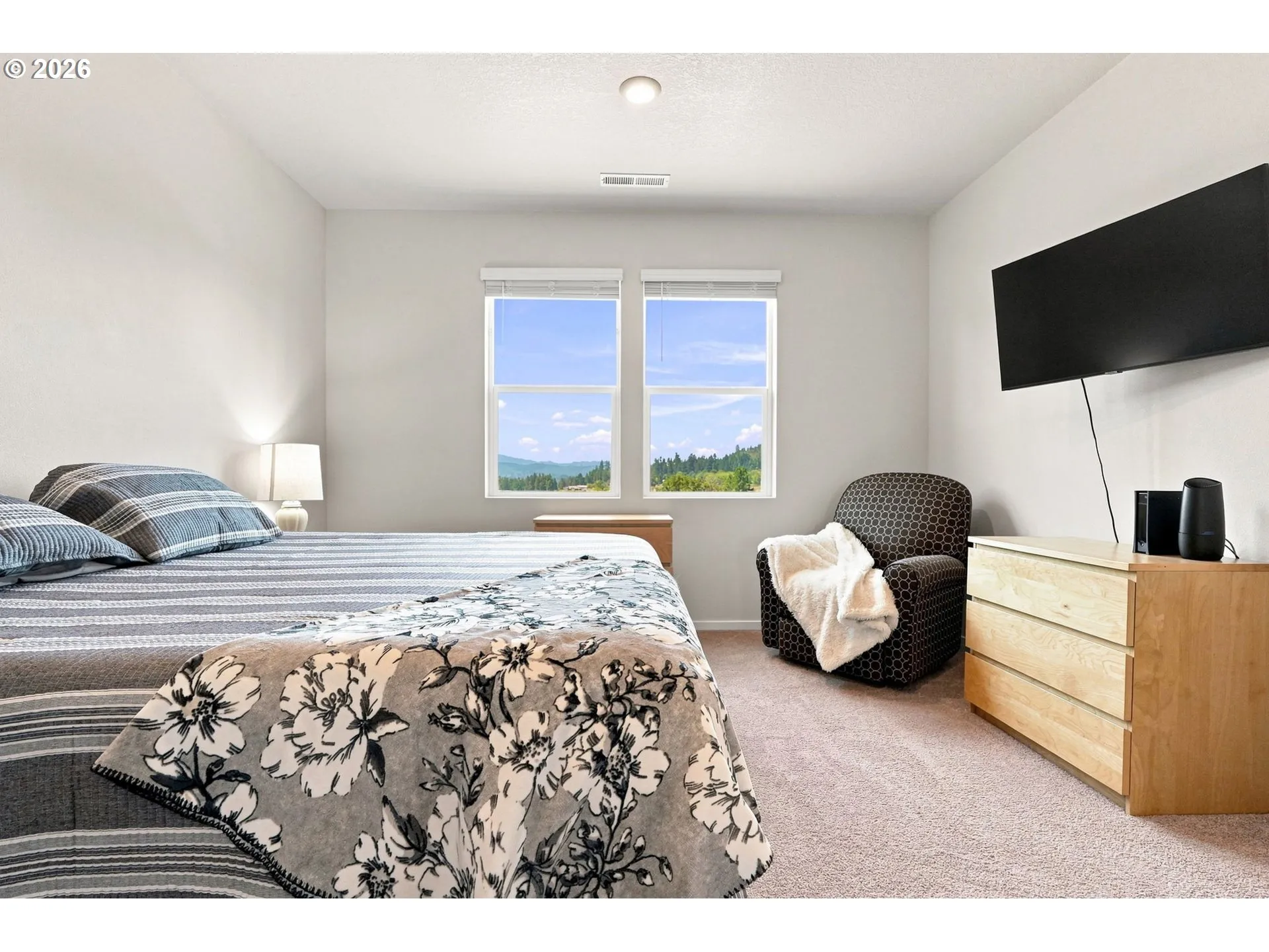 Bedroom, Primary