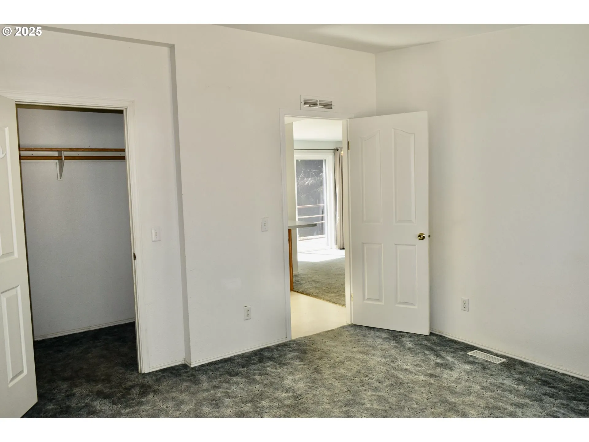 Primary Bedroom-Attached Bathroom