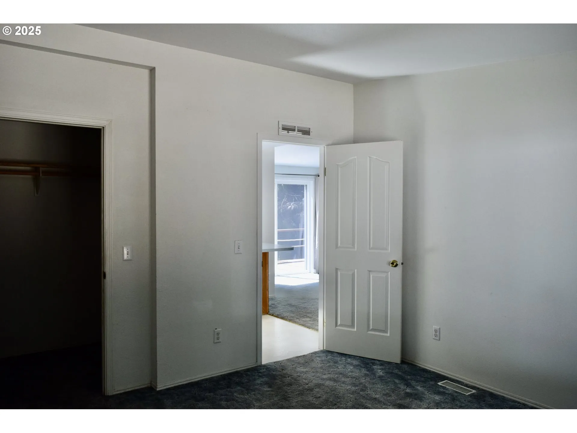 Primary Bedroom-Attached Bathroom