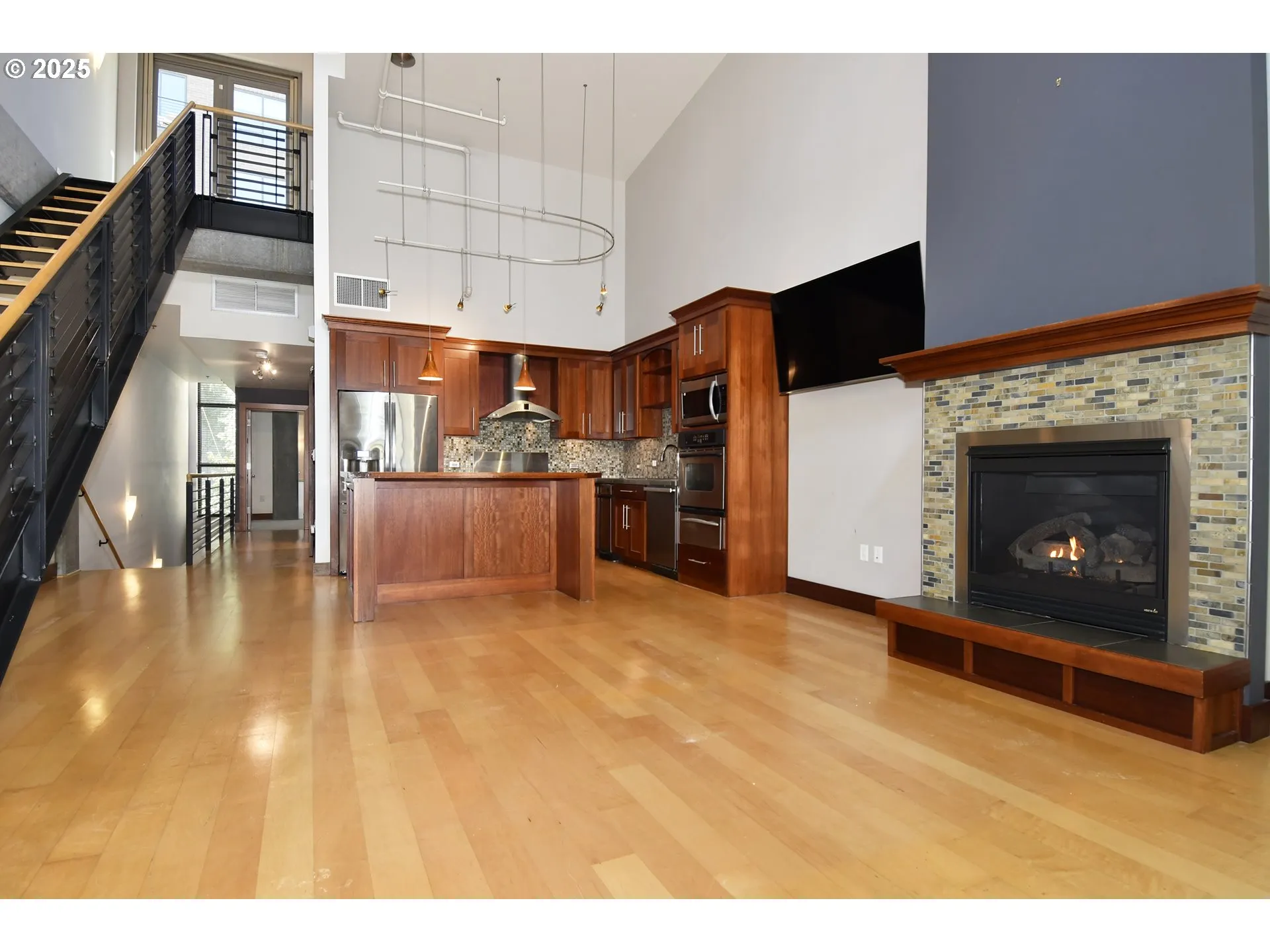 Living Room/Dining Room