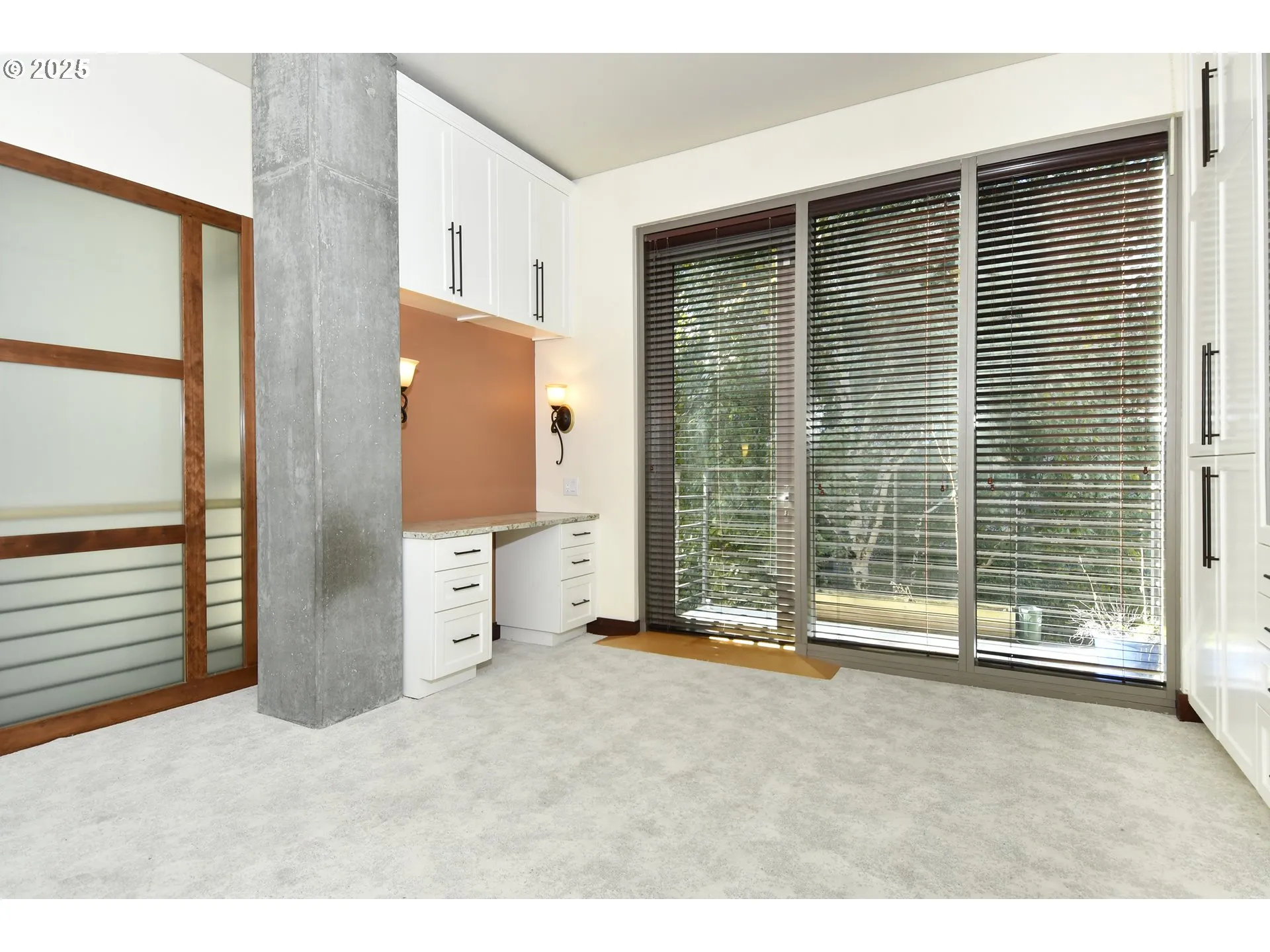 Bedroom, Primary