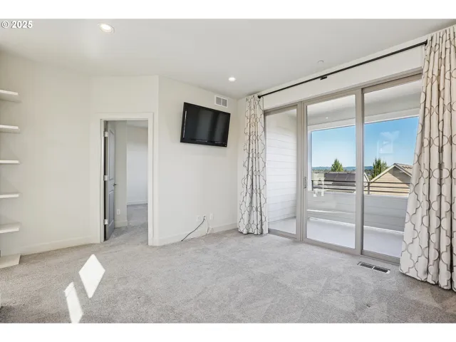 Family Room-Upper