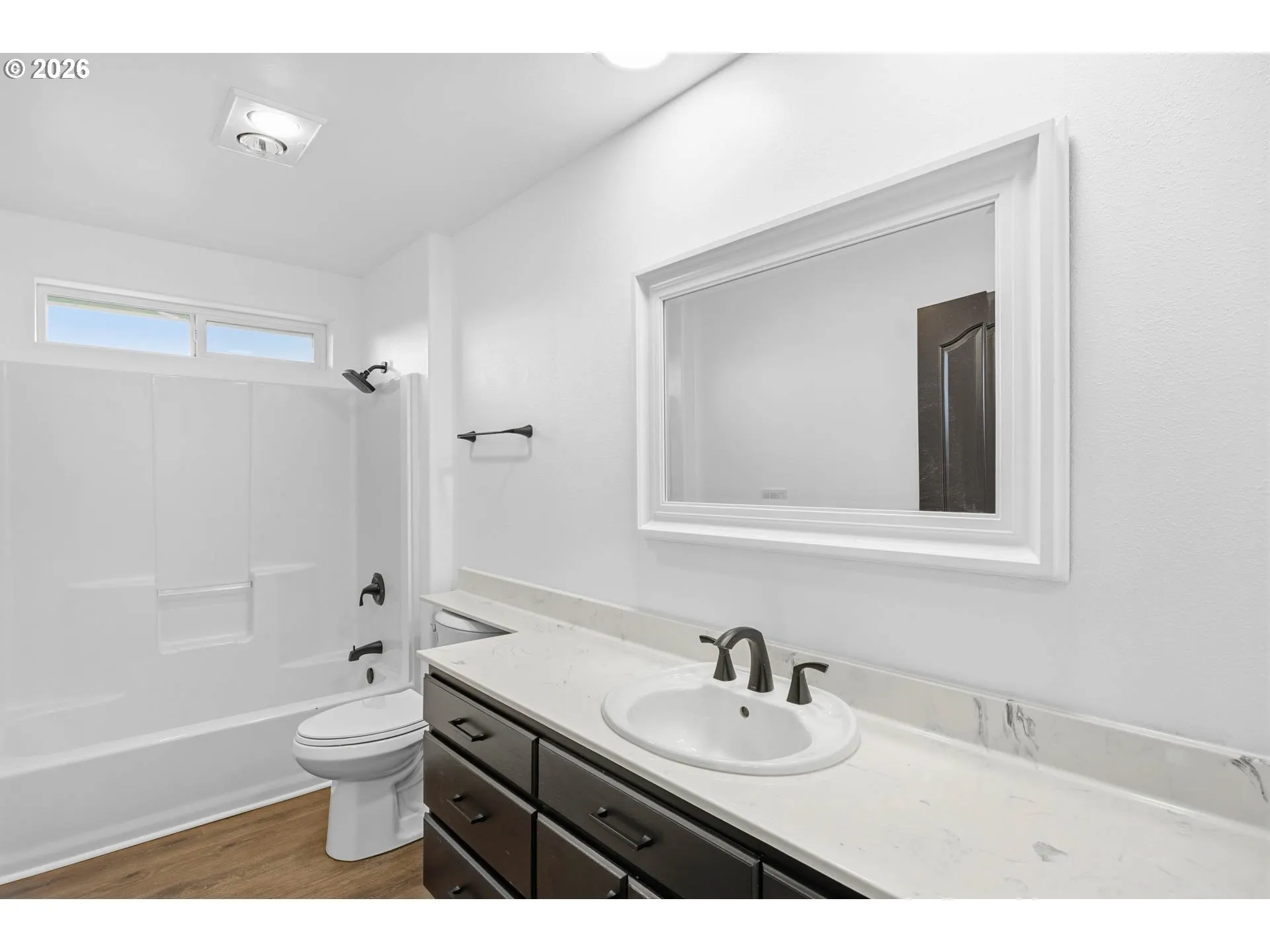 Bathroom-Upper