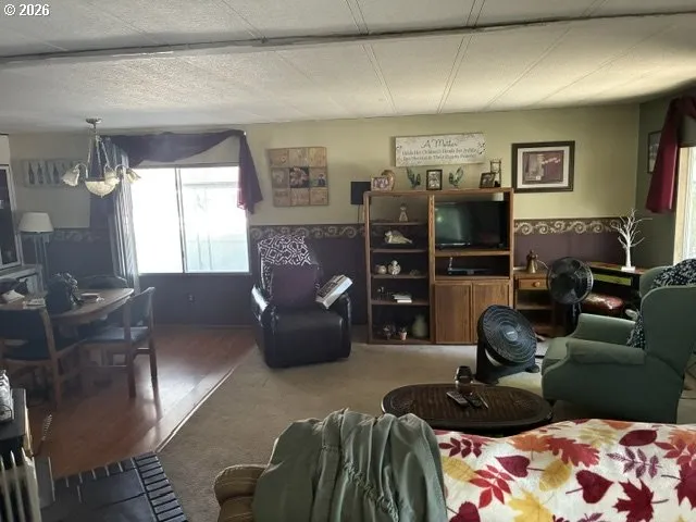 Living Room-Built-In Shelving