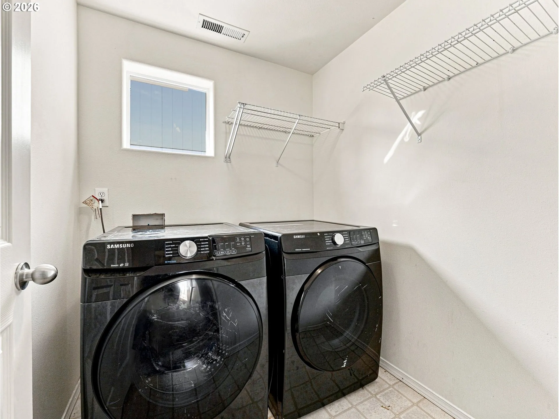 Laundry-Upper