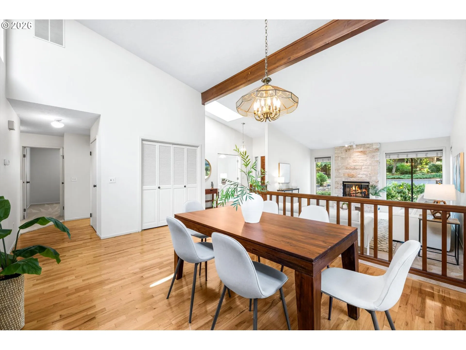 Dining Room-Vaulted Ceilings
