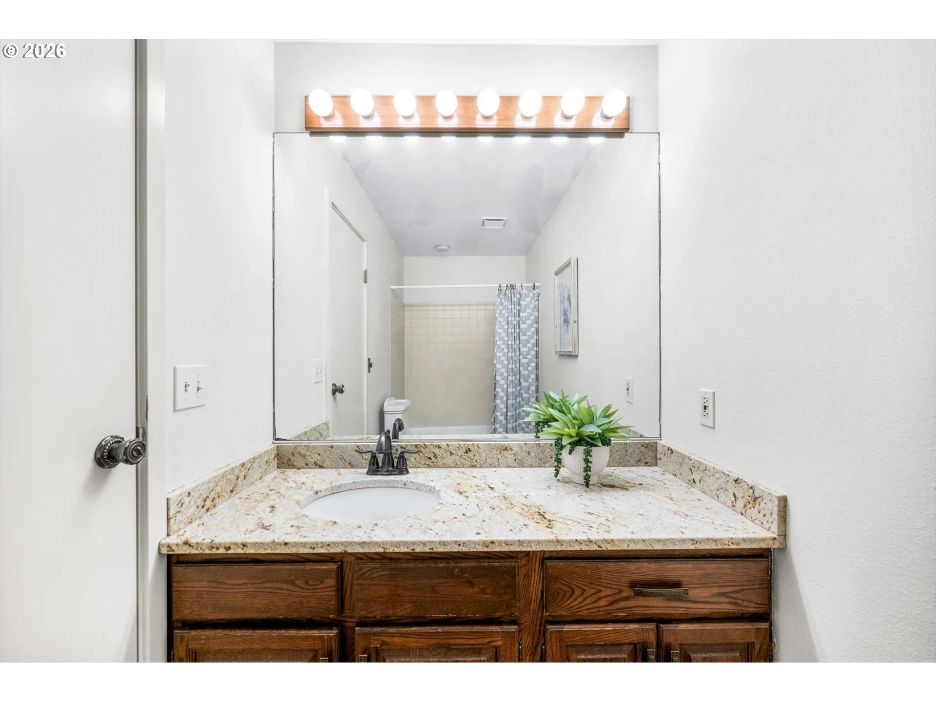 Bathroom-Hall