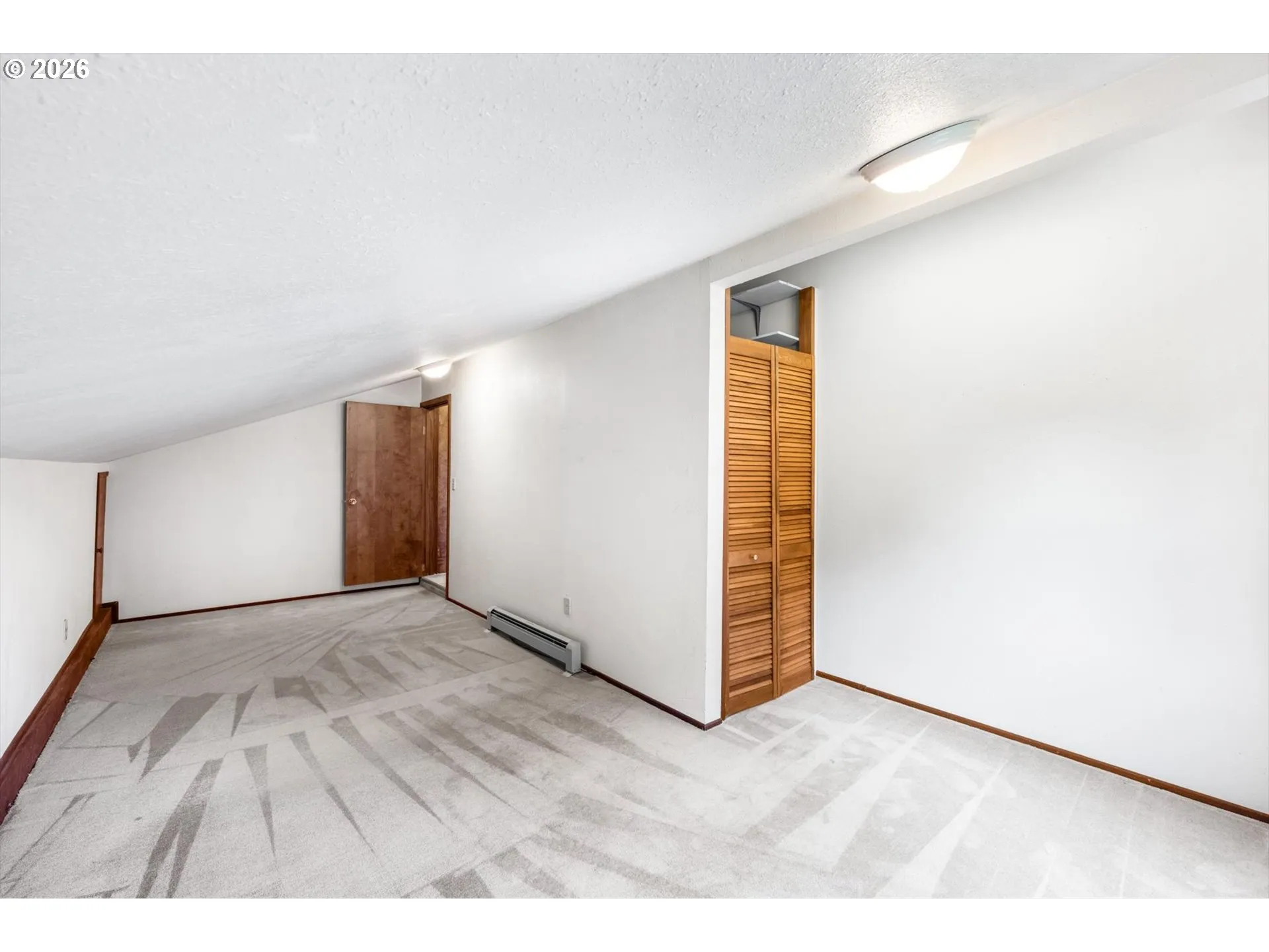 Bonus Room-Upper