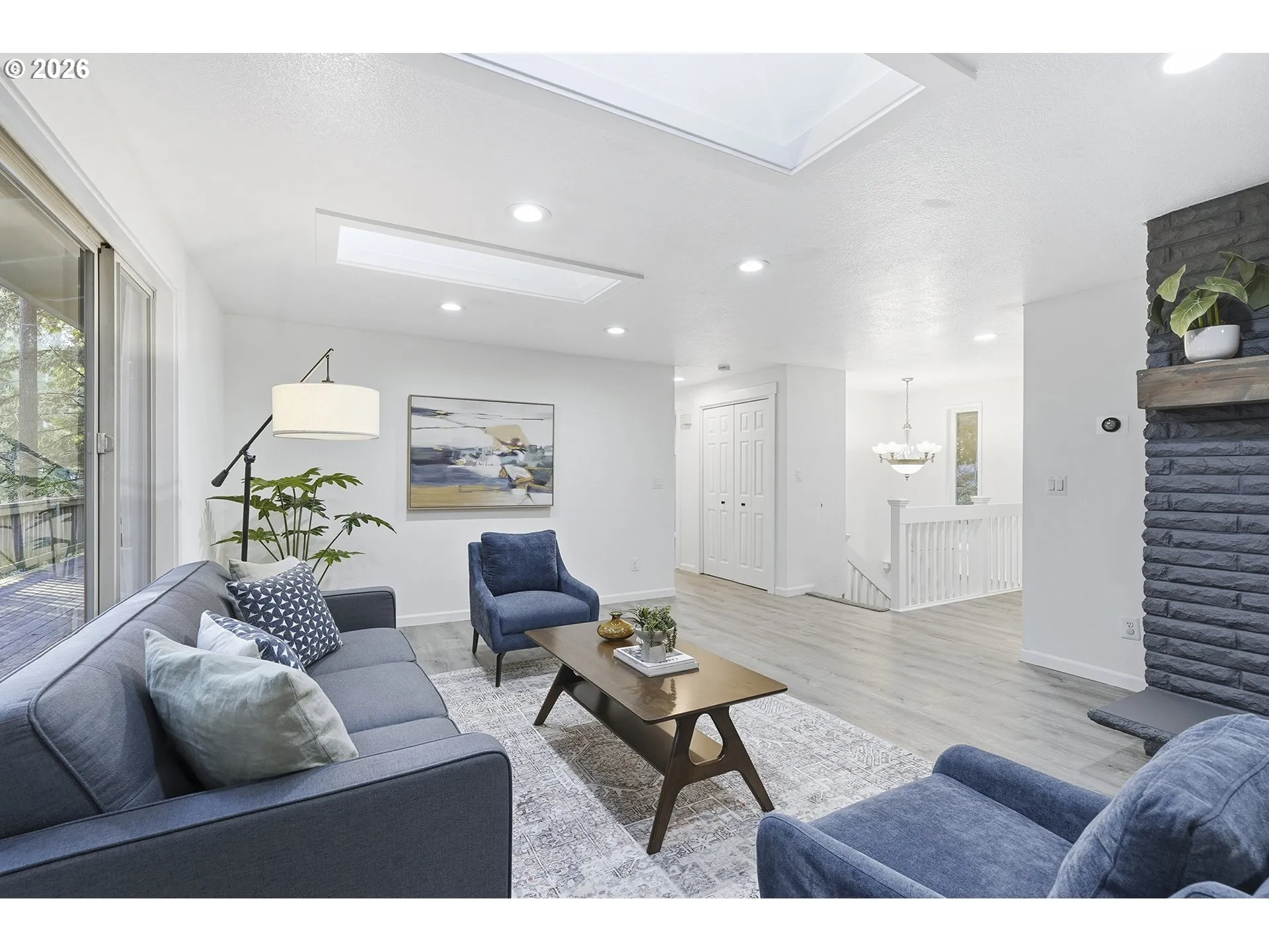 Living Room-Fireplace