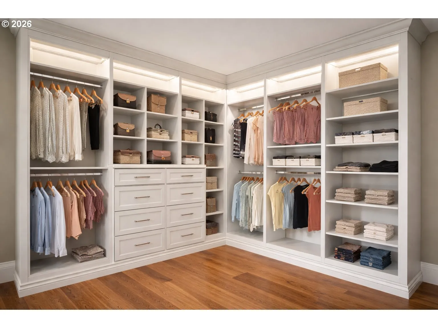 Bedroom, Owner's Suite-Walk-In Closet