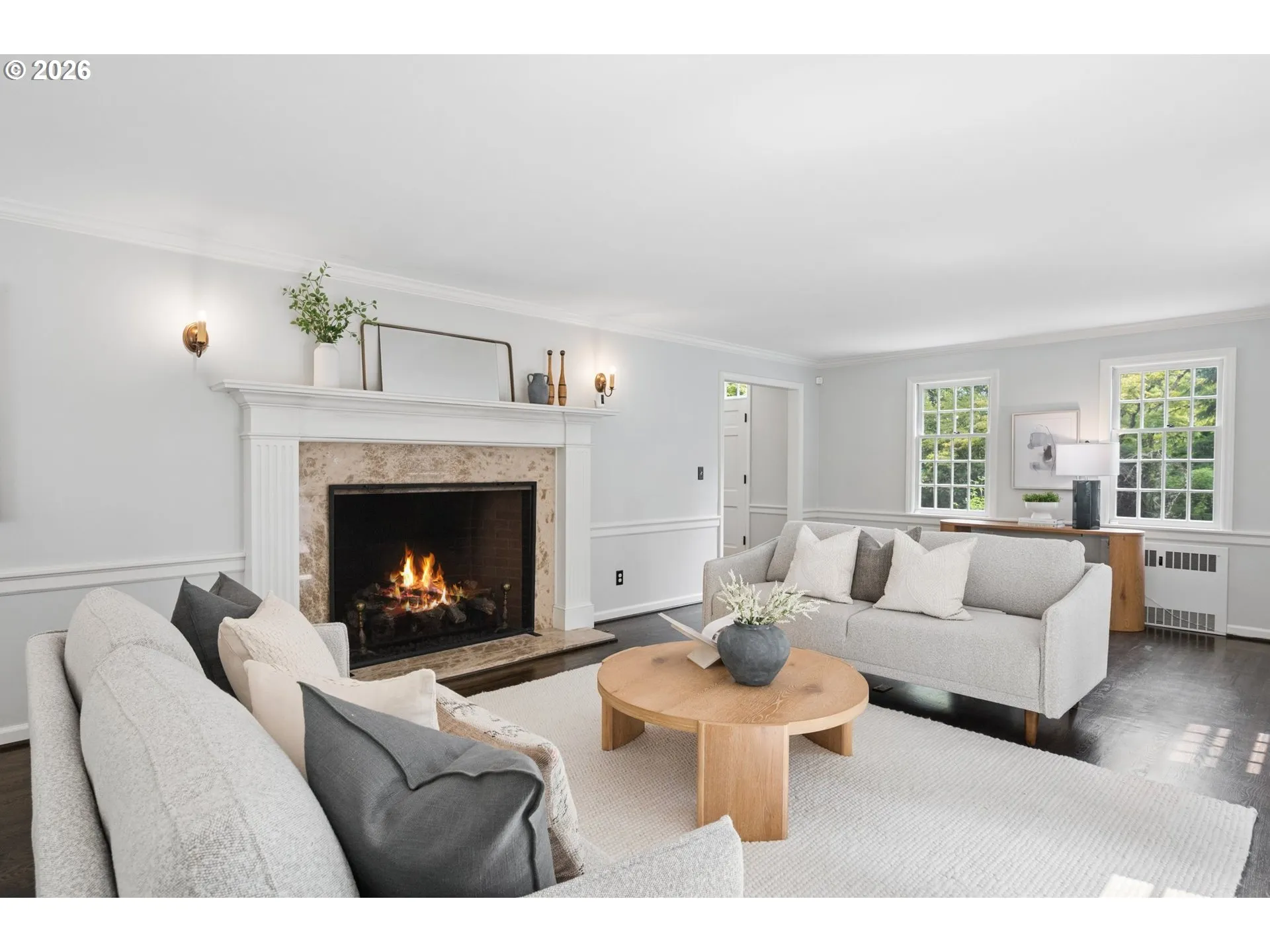 Living Room-Fireplace