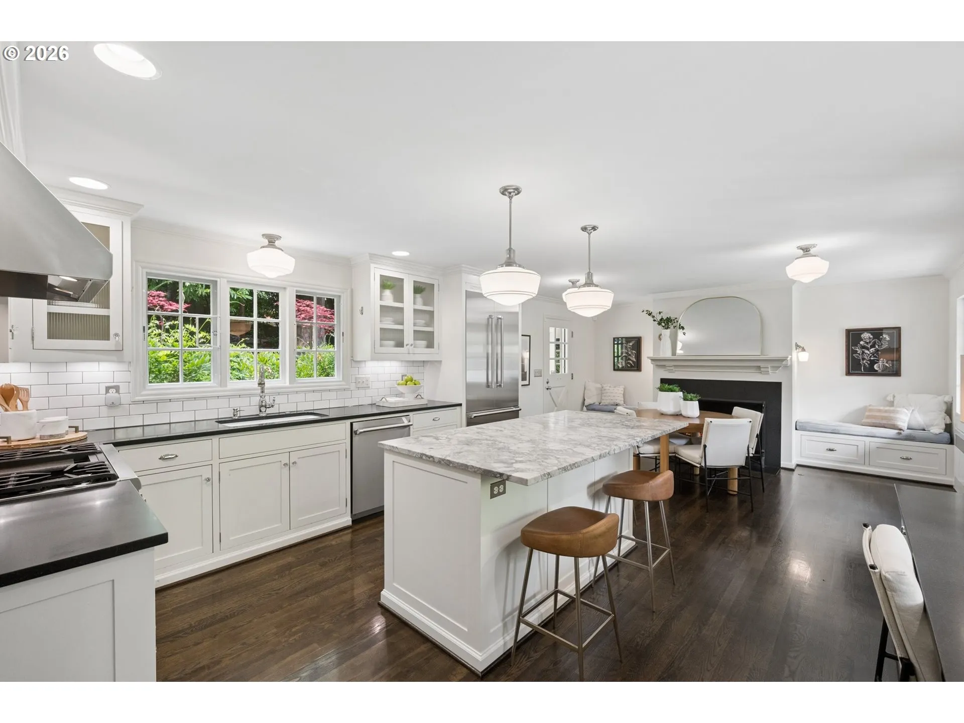 Kitchen-Island