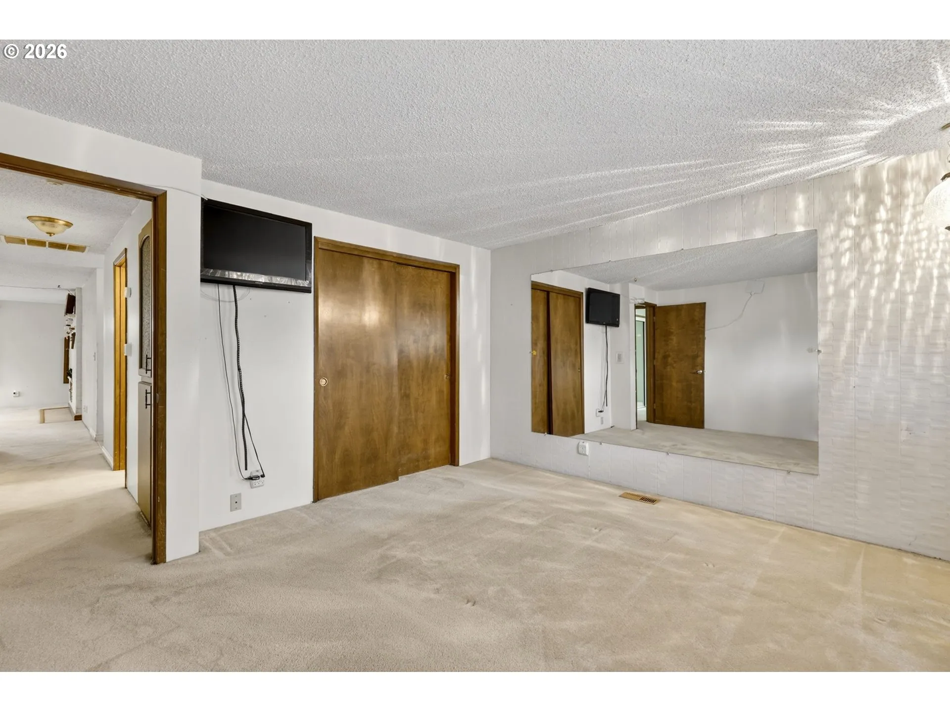 Bedroom, Owner's Suite