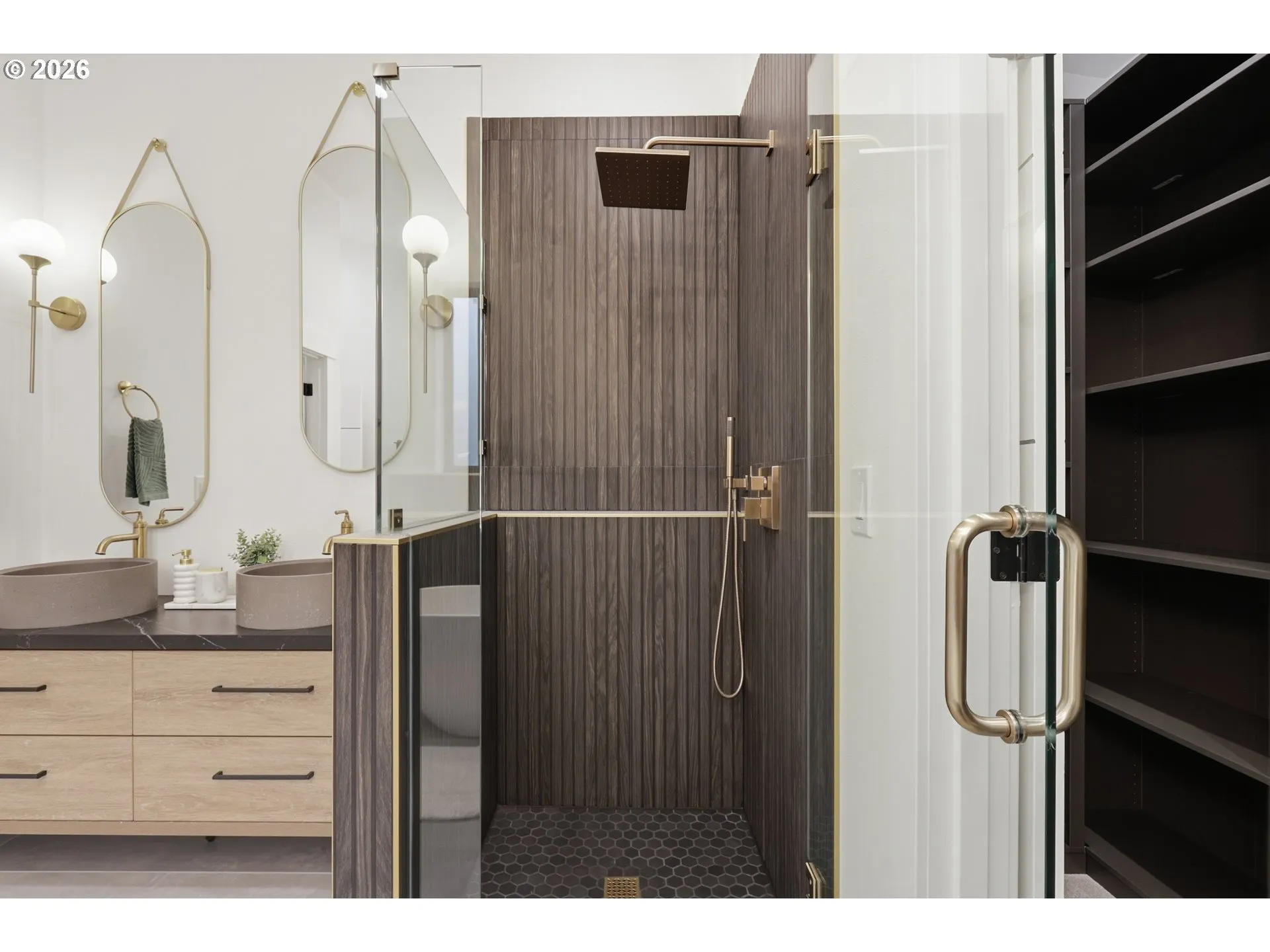 Bathroom-Upper