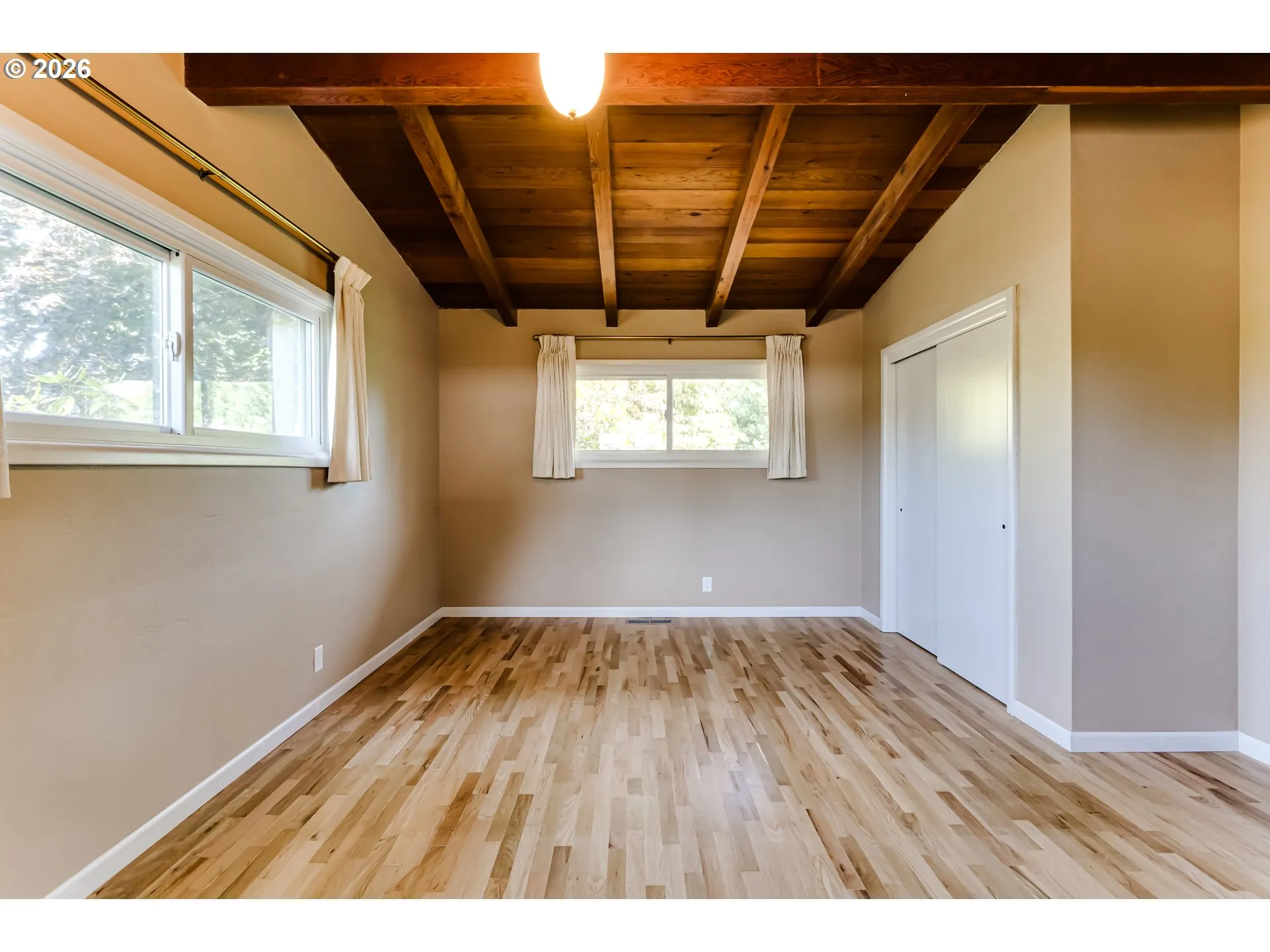 Bedroom, Primary