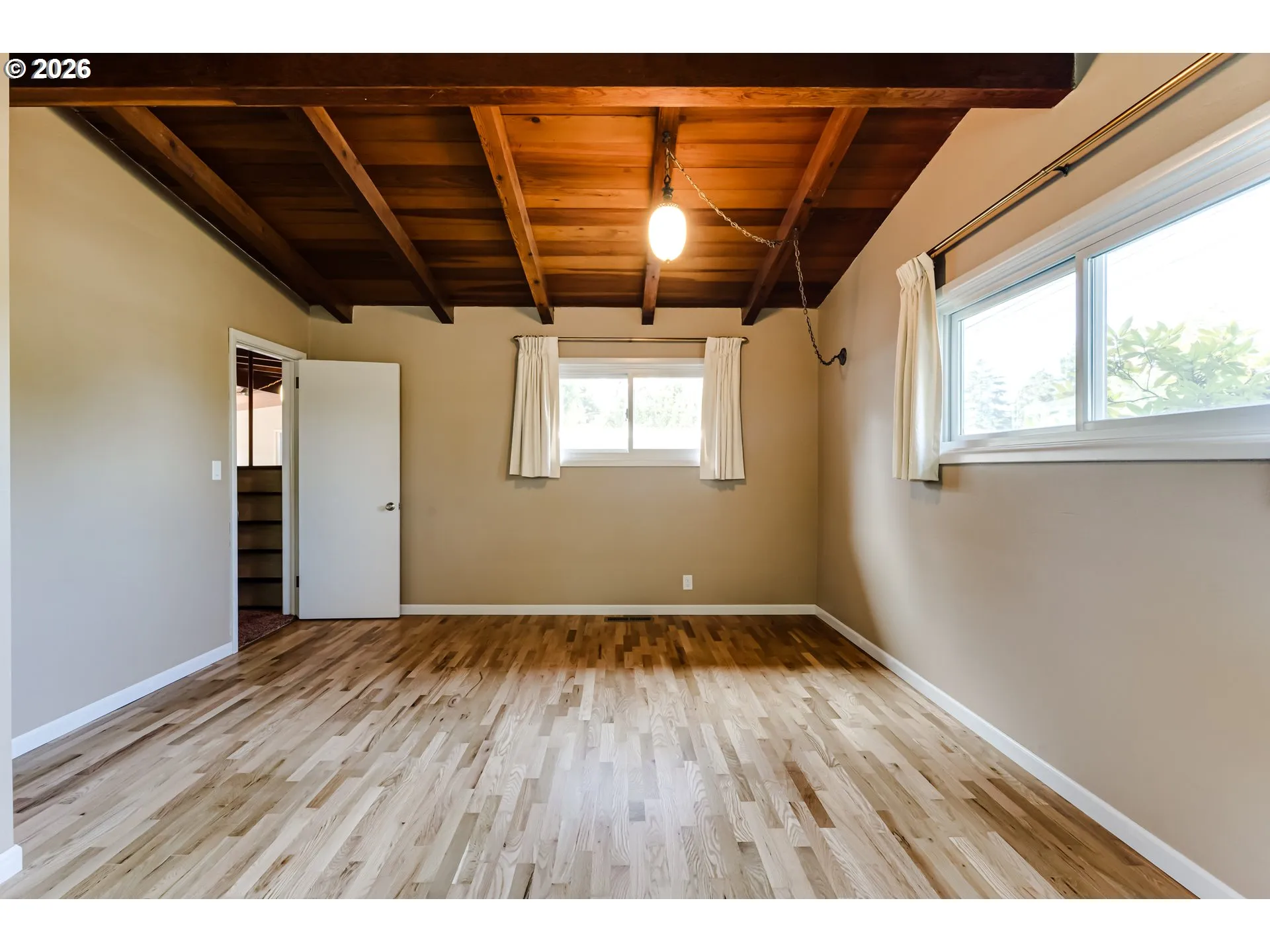 Bedroom, Primary