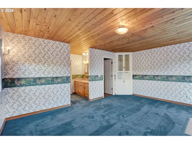Owner's Suite Bedroom-Main