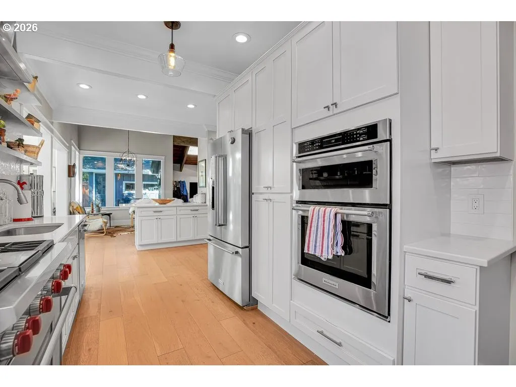 Kitchen-Oven