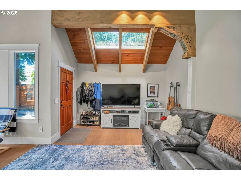 Family Room-Skylight