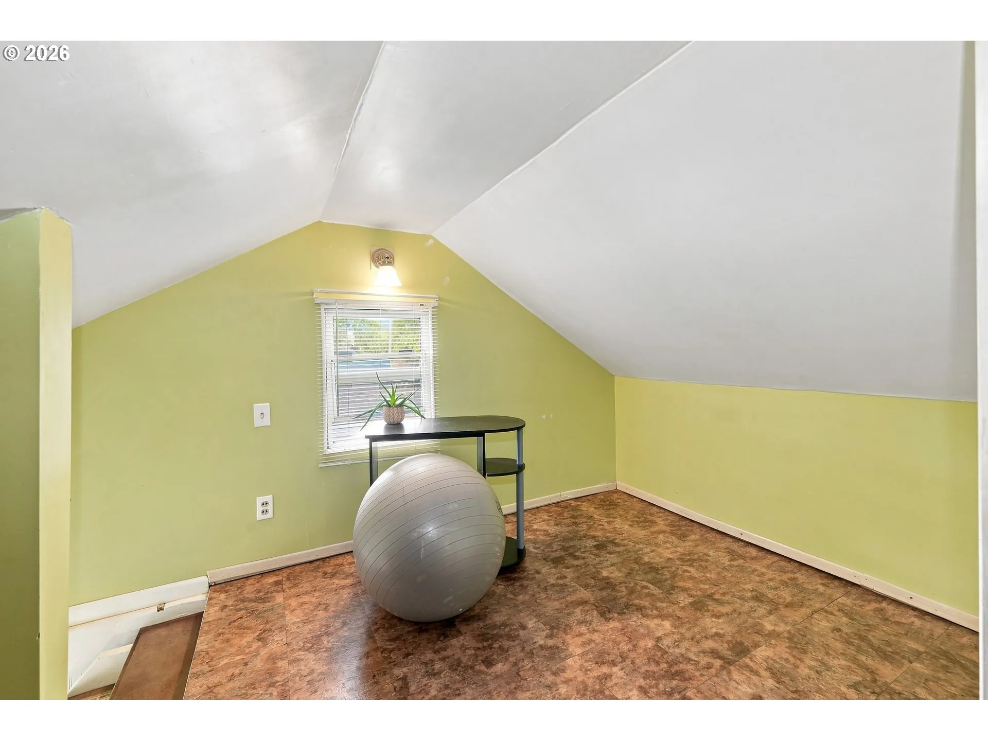 Den/Office-Upper