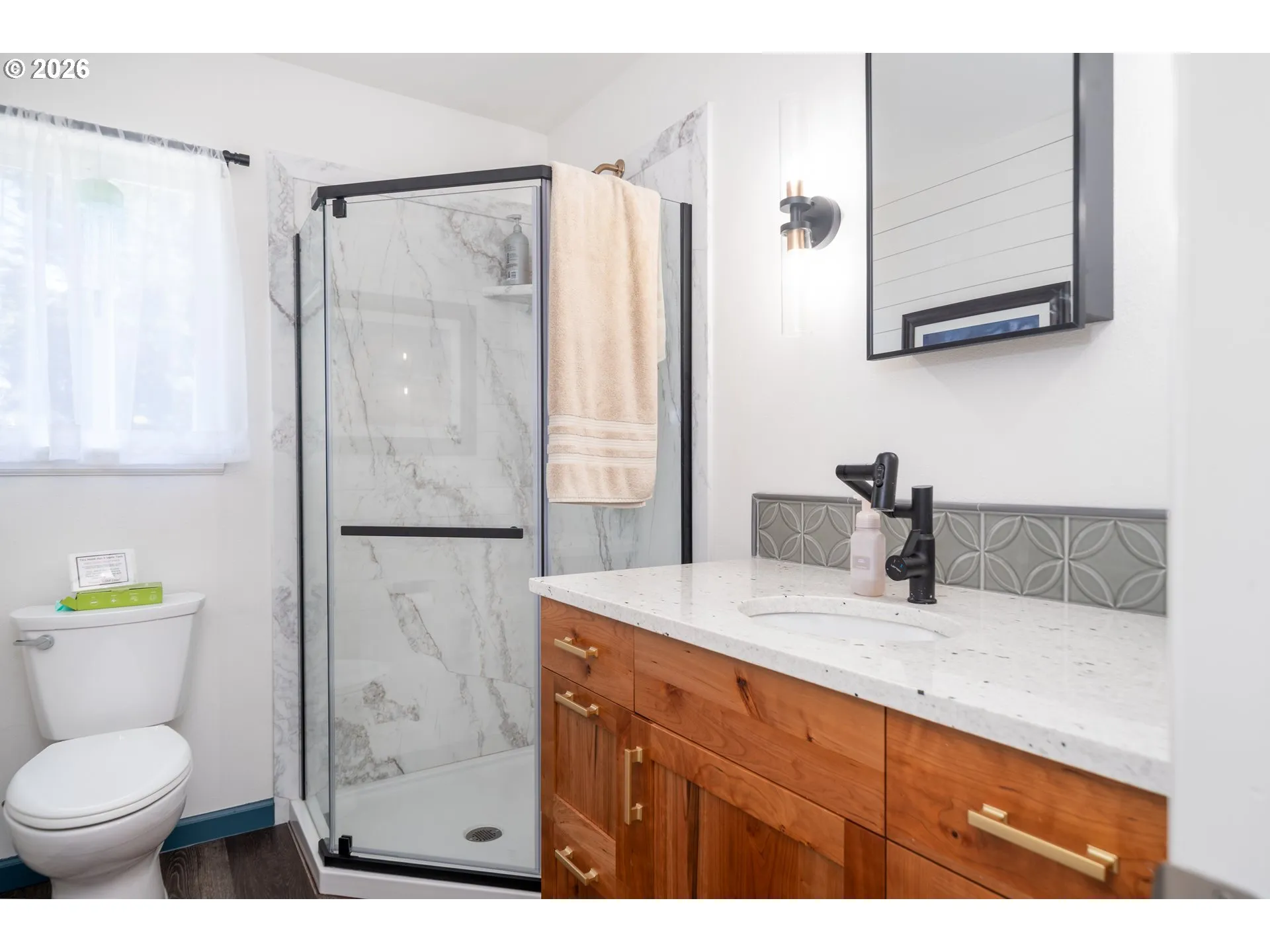 Bathroom-Walk in Shower