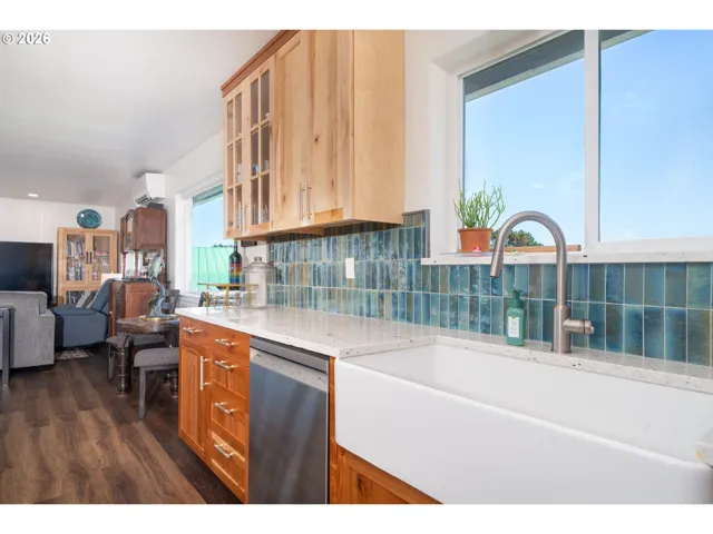 Kitchen/Living Room-# 1