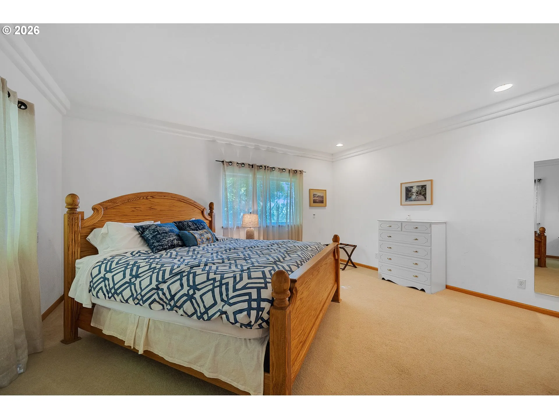 Primary Bedroom-Upper