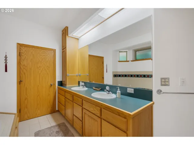Owner's Suite Bathroom-Double Sinks