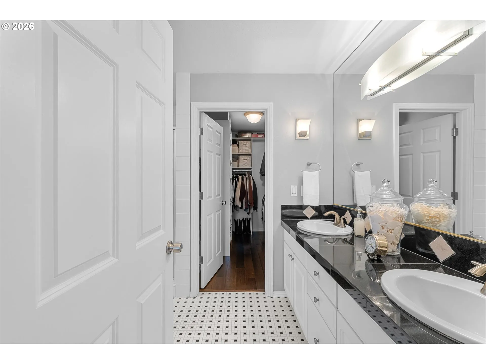 Primary Bedroom-Attached Bathroom