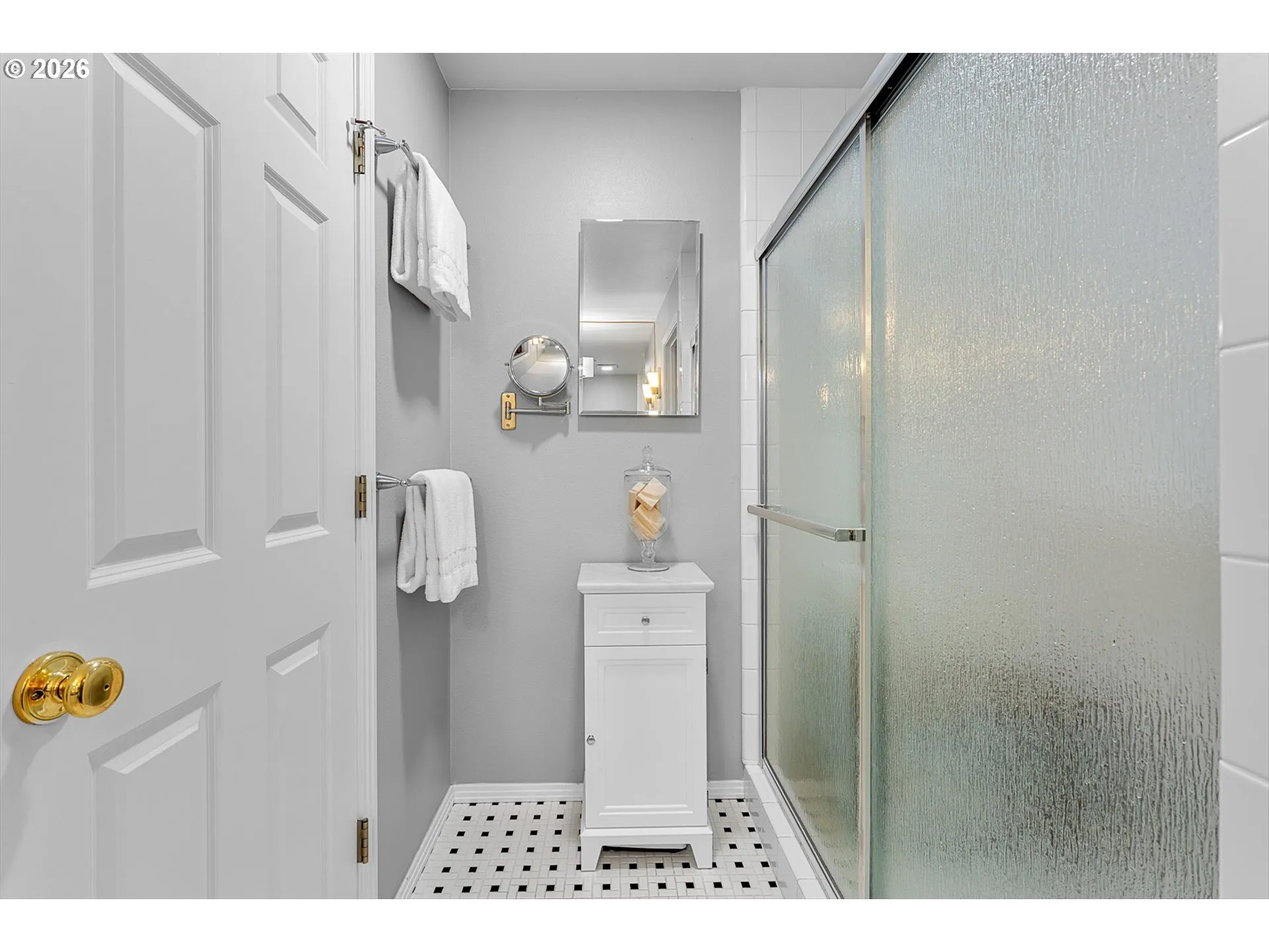 Primary Bedroom-Attached Bathroom