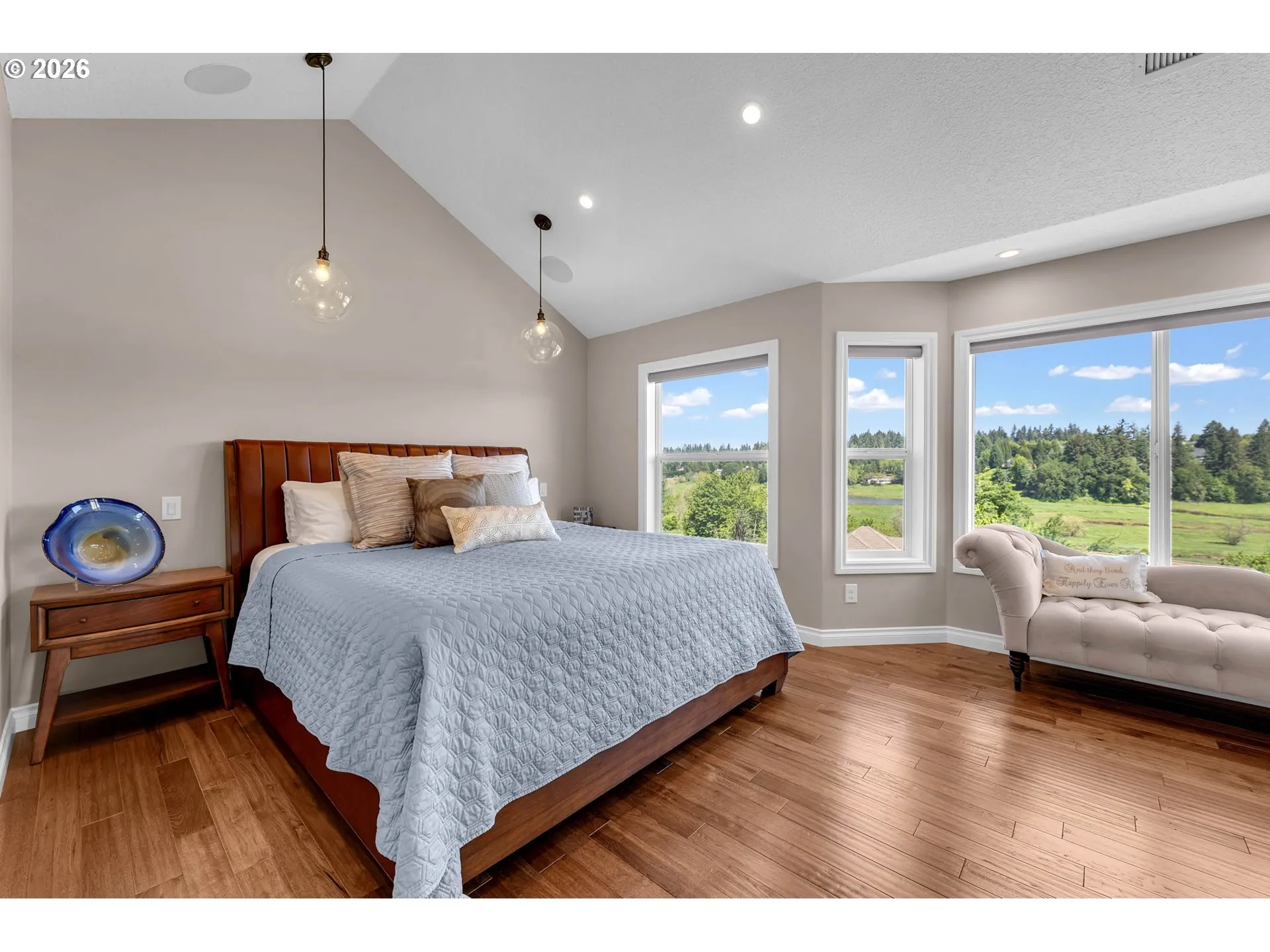 Bedroom, Primary-Upper