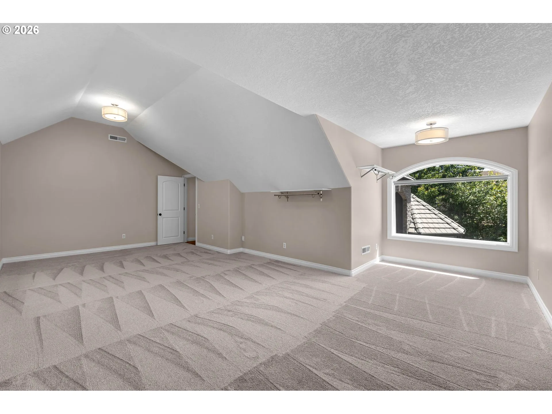 Bonus Room-Upper