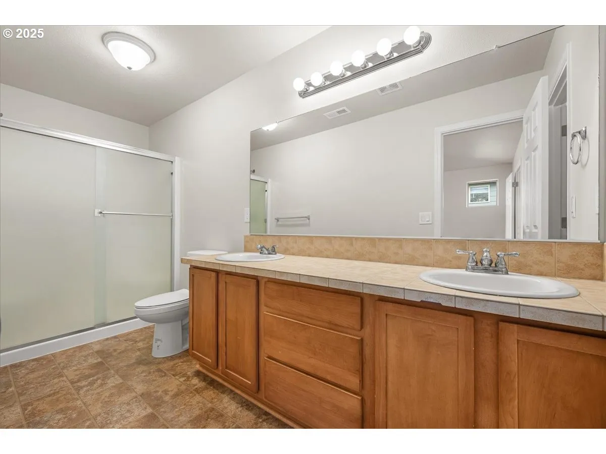 Bathroom-Double Sinks