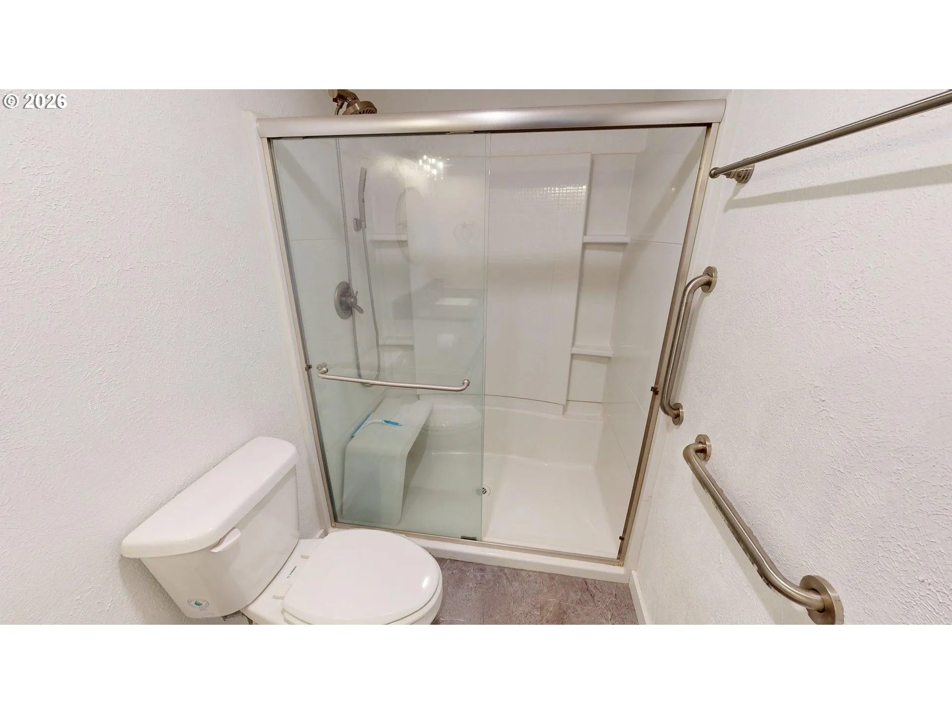 Bathroom-Walk in Shower
