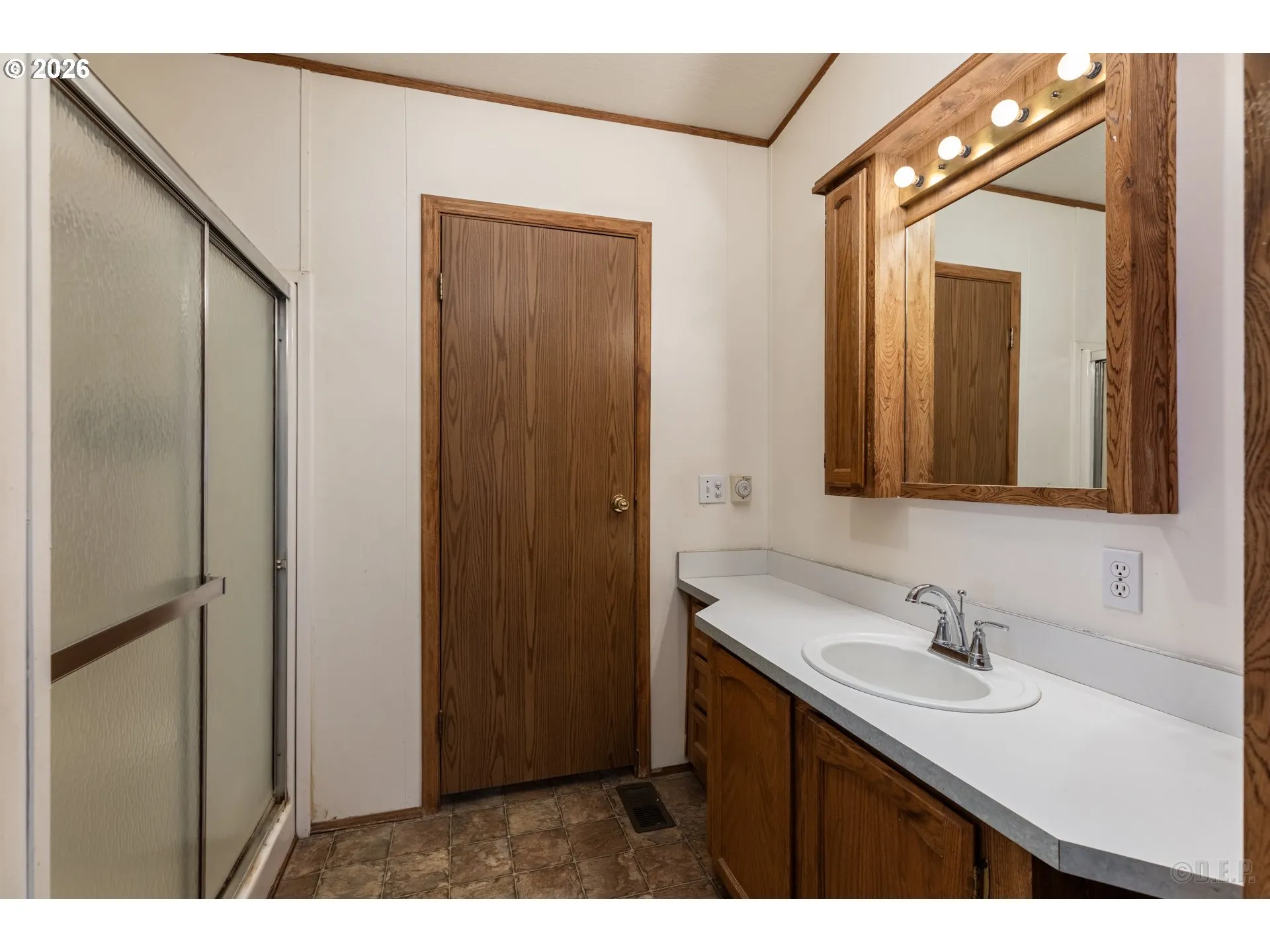 Bathroom, Attached