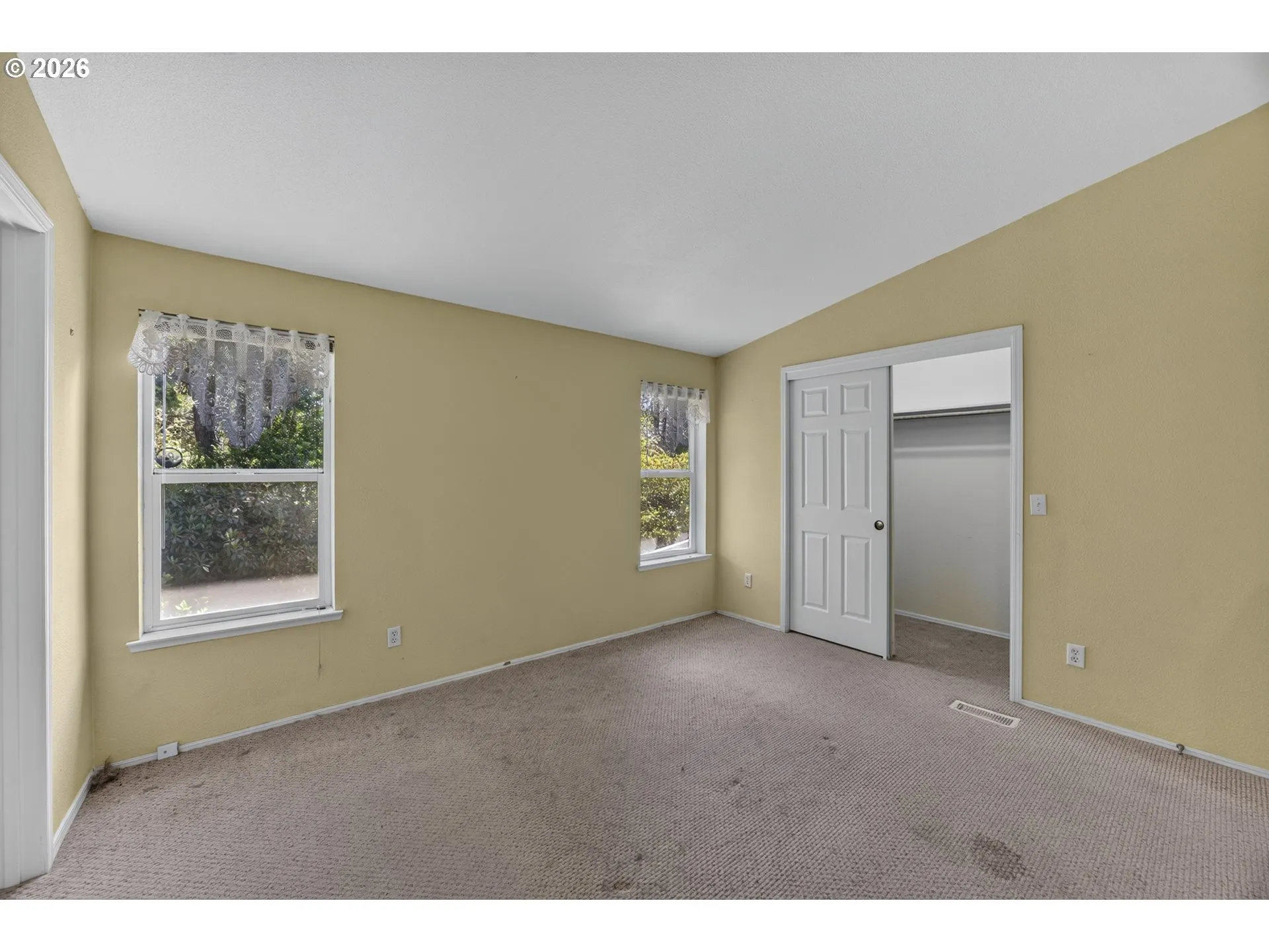 Bedroom, Primary