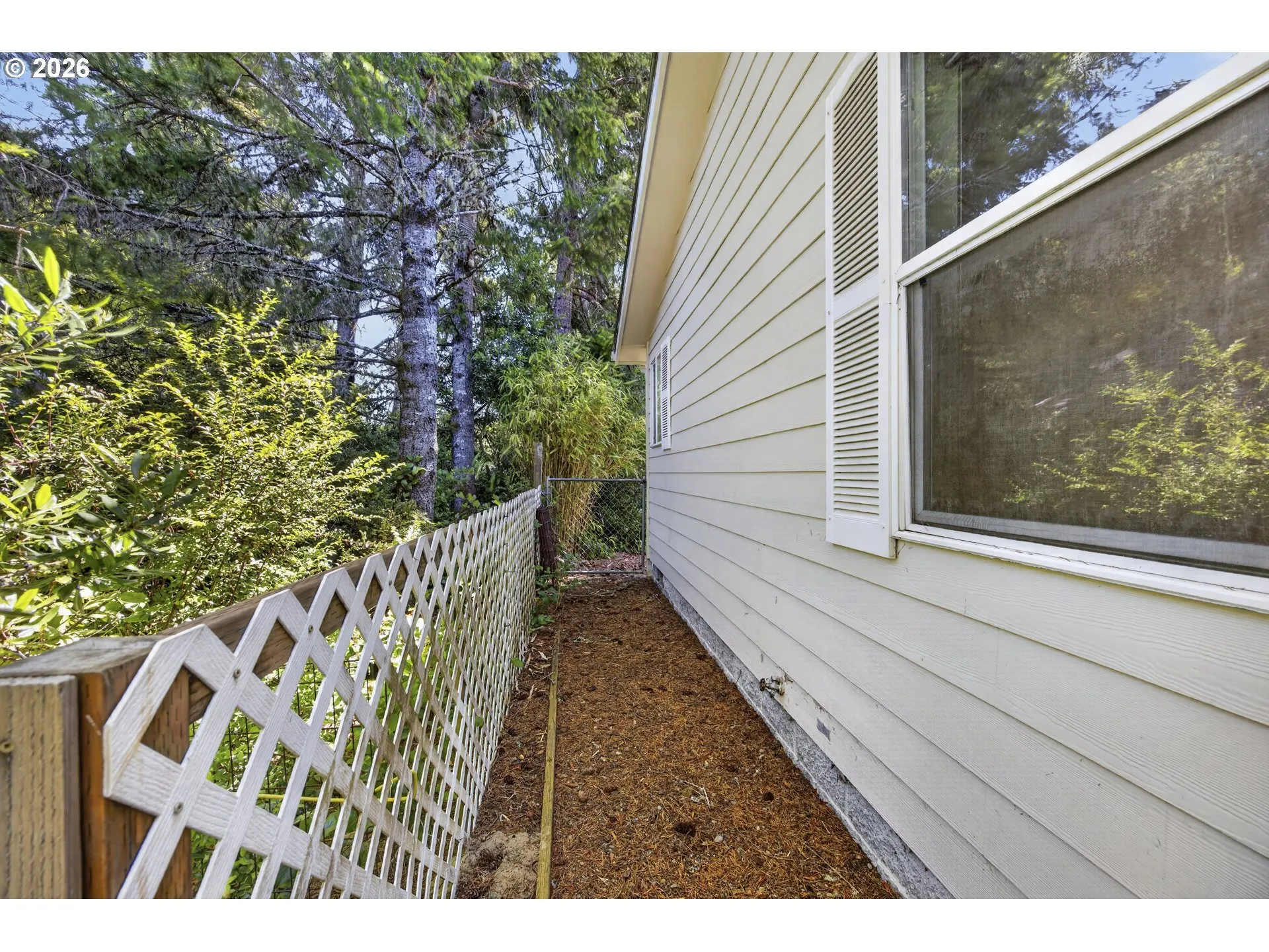 Yard-Back