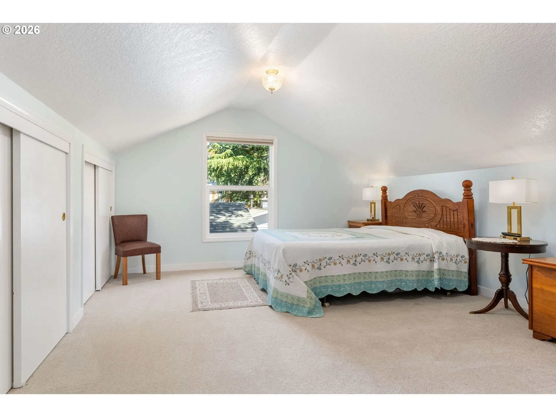 Bedroom, Primary