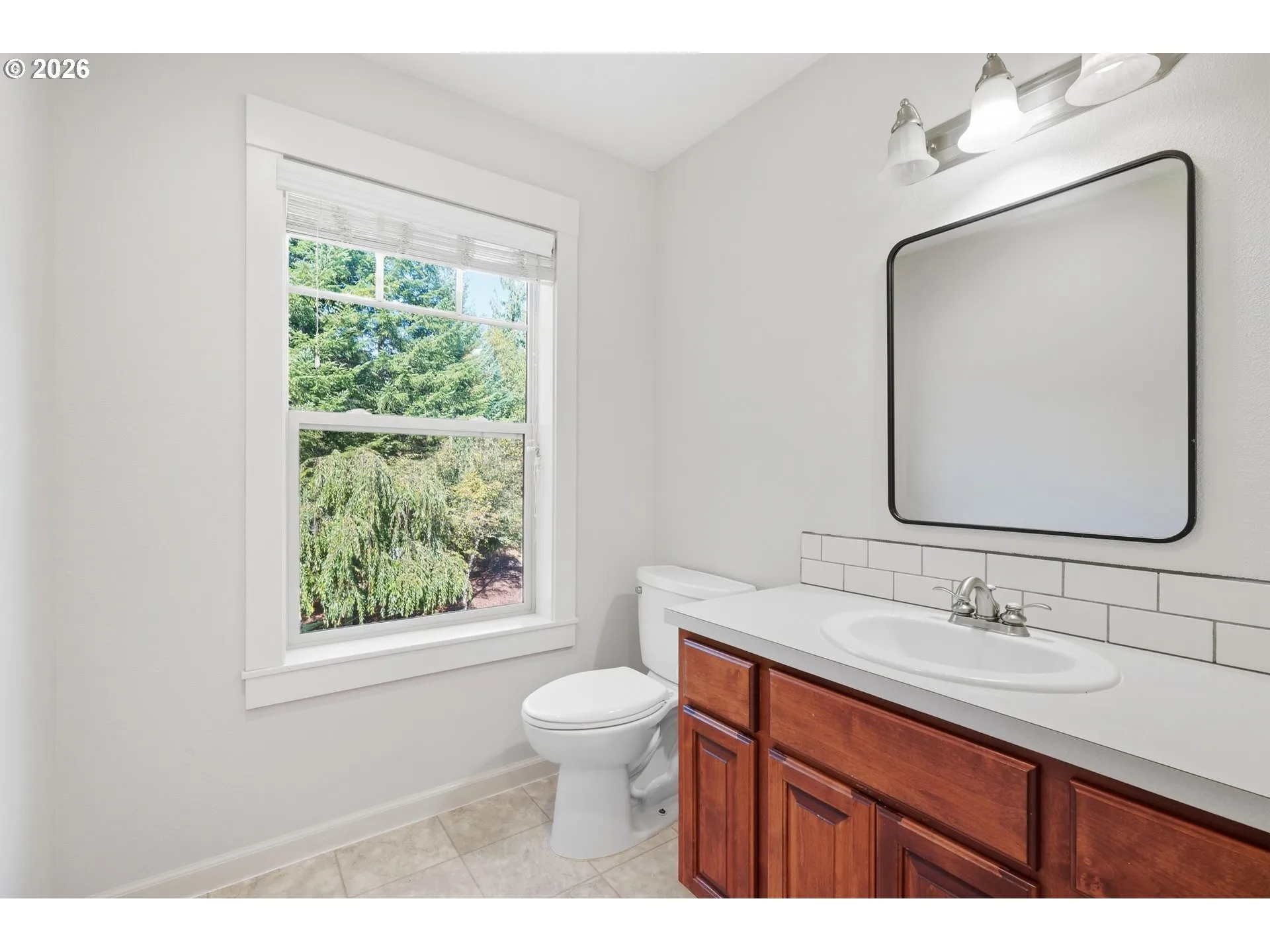 Bathroom-Upper