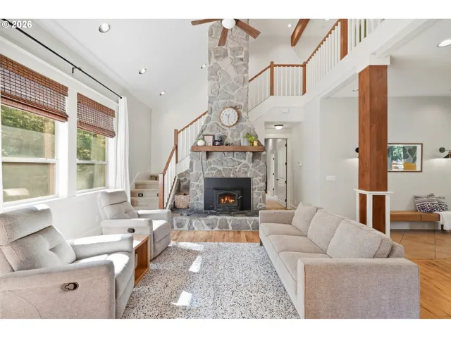 Living Room-Fireplace