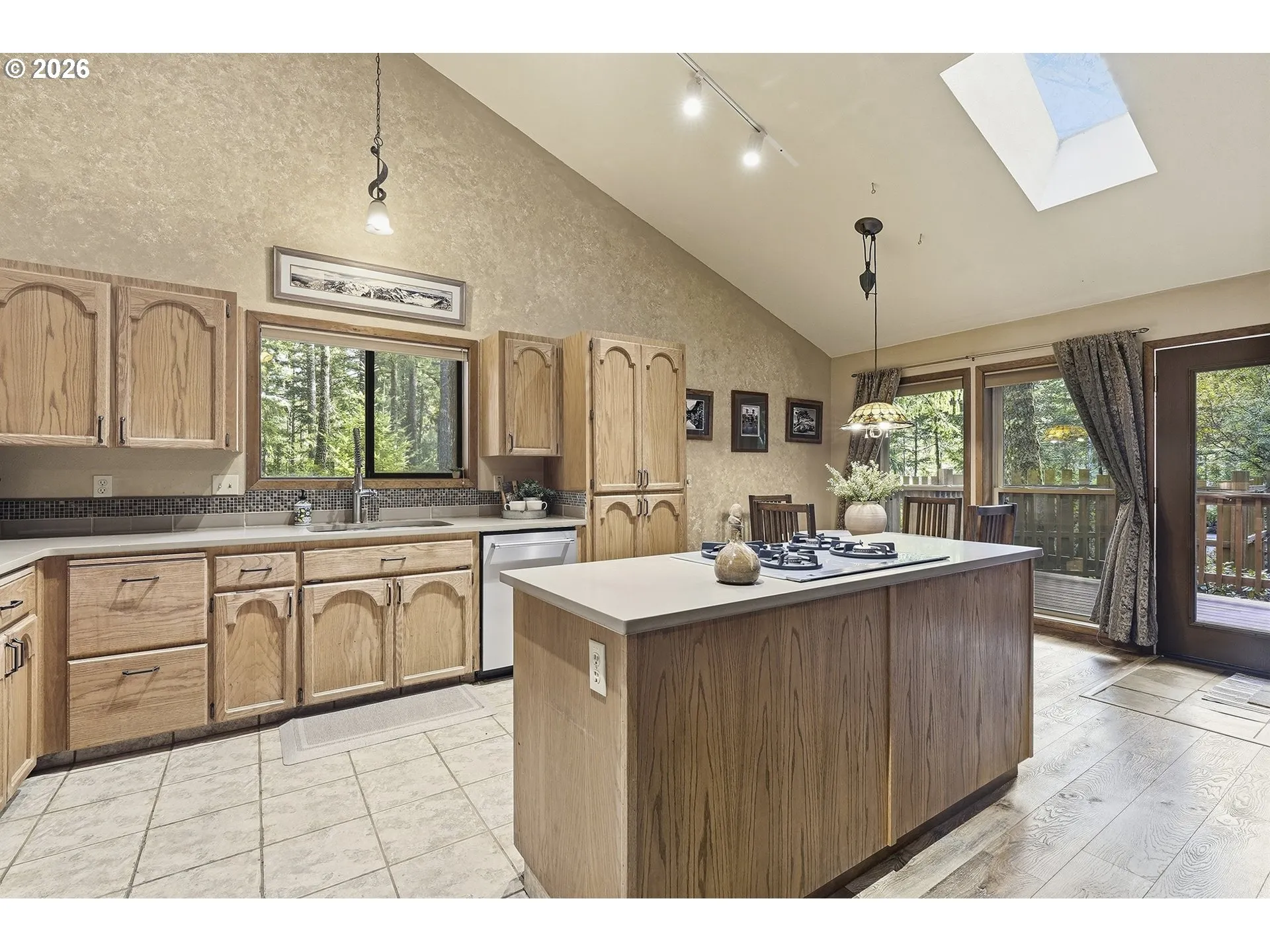 Kitchen-Island
