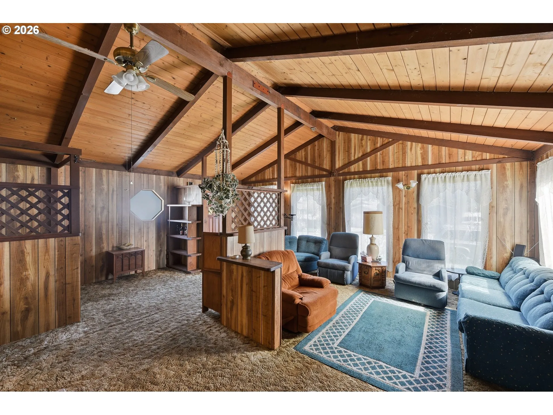Living Room-Vaulted Ceilings