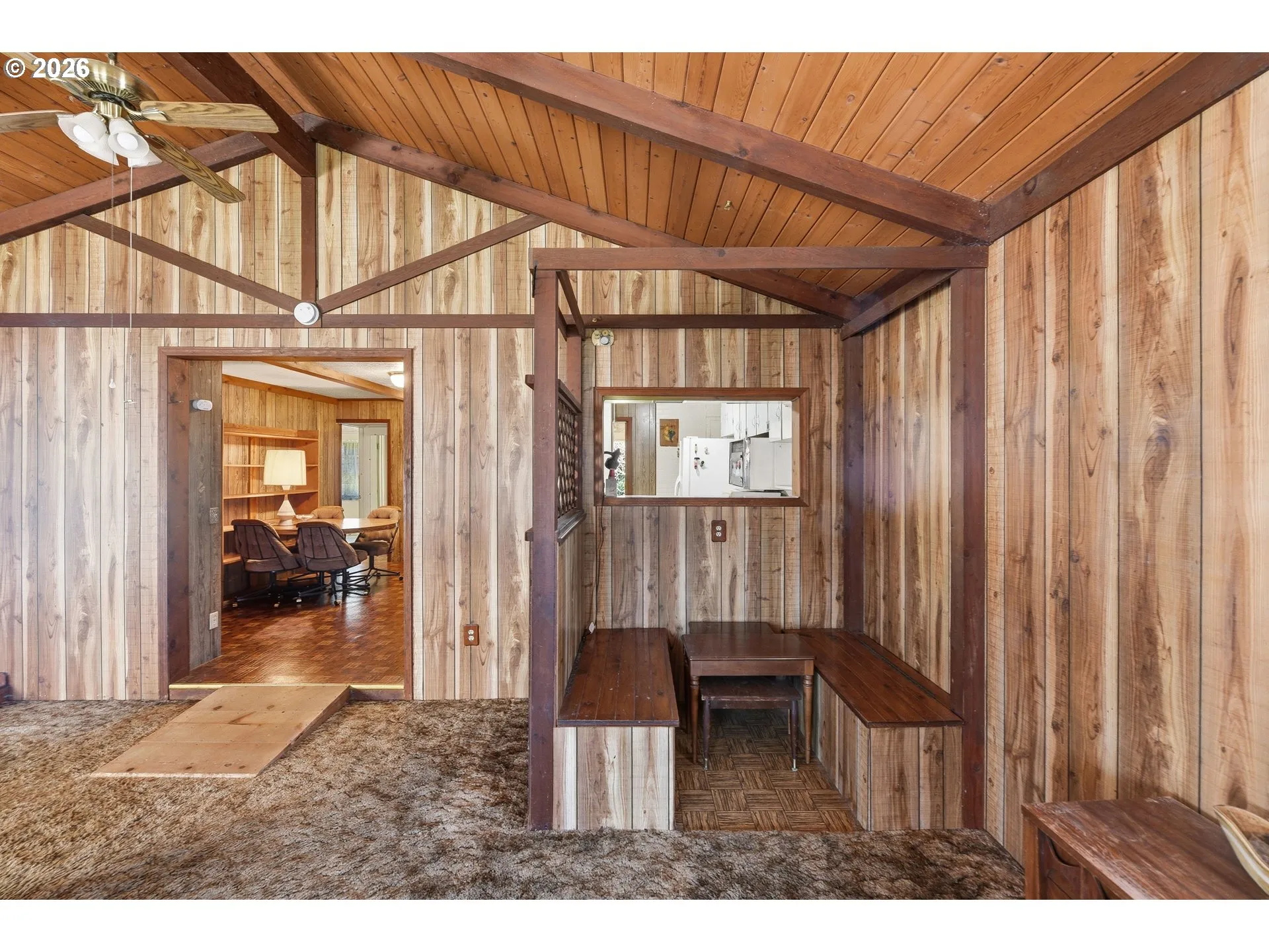 Living Room-Vaulted Ceilings