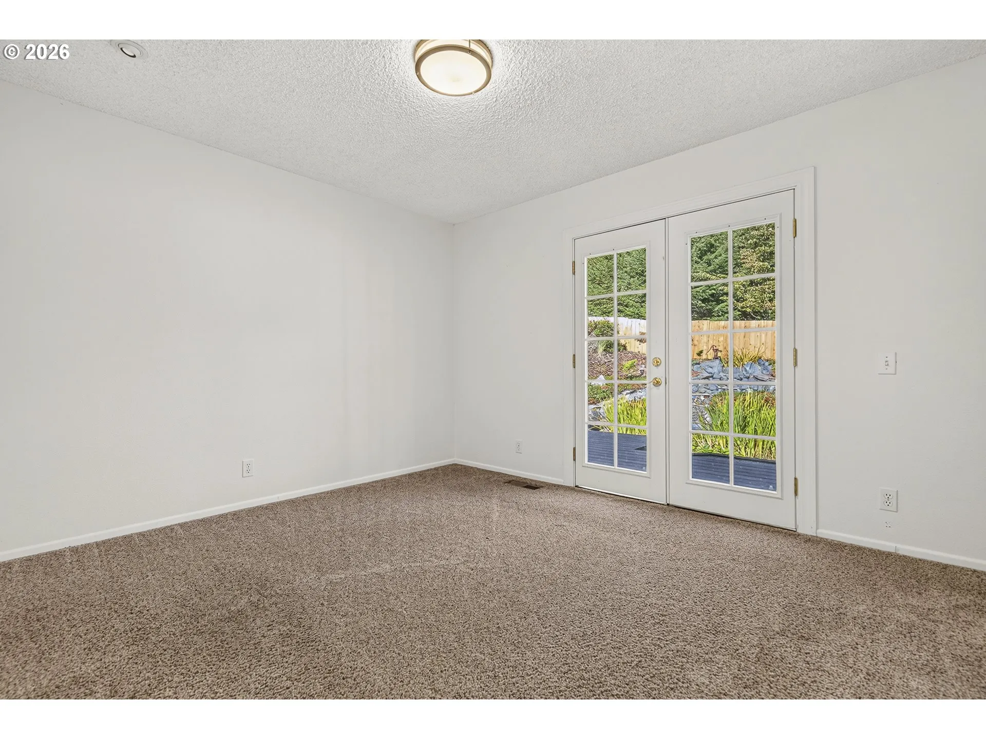 Bedroom, Primary