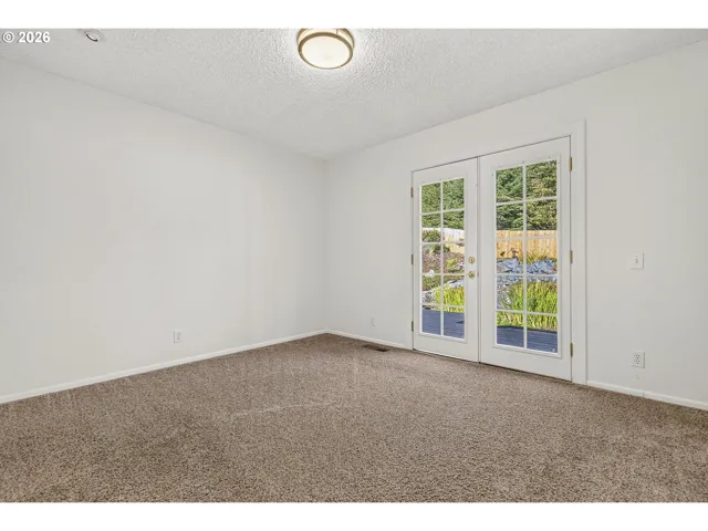 Bedroom, Primary